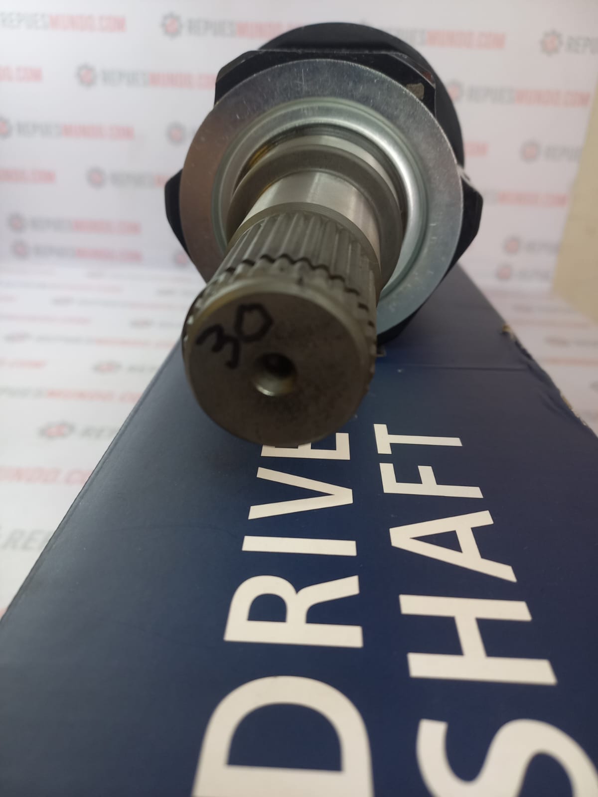 EJE HOMOCINETICO DELANTERO TOYOTA HILUX VIGO 2.5 2.8 3.0 4X4 REF 43430-0K050 DRIVE SHAFT 30 ESTRIAS - Image 3