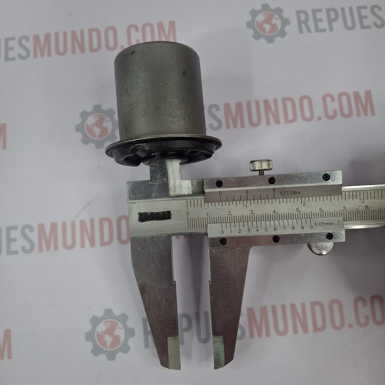 BUJE TIJERA SUPERIOR TOYOTA PRADO 3 Y 5 PUERTAS REF 512032 48632-35080 GSP MED 15X40X53 MM - Image 4