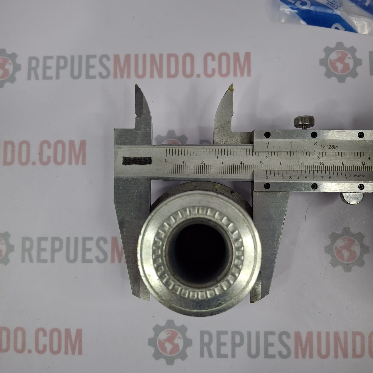 BUJE TIJERA INFERIOR PEQUEÑO TOYOTA PRADO TX NEW REF 48654-0K040 MED 14X49X73 MM GSP - Image 3